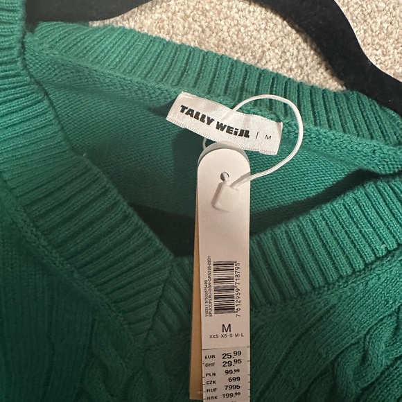 GREEN BASIC LONG SLEEVE JUMPER - Picture 7 of 8